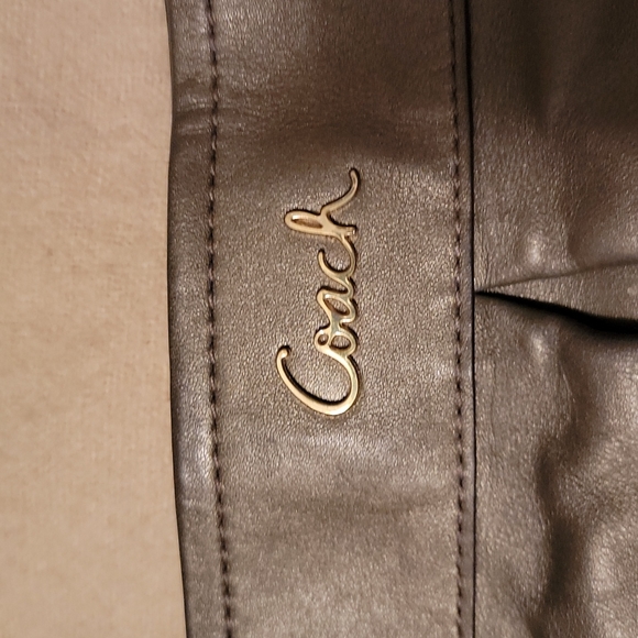 Coach gold leather bag - Picture 2 of 8